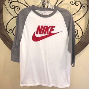 Men’s Nike 3/4 Sleeve Tee Shirt